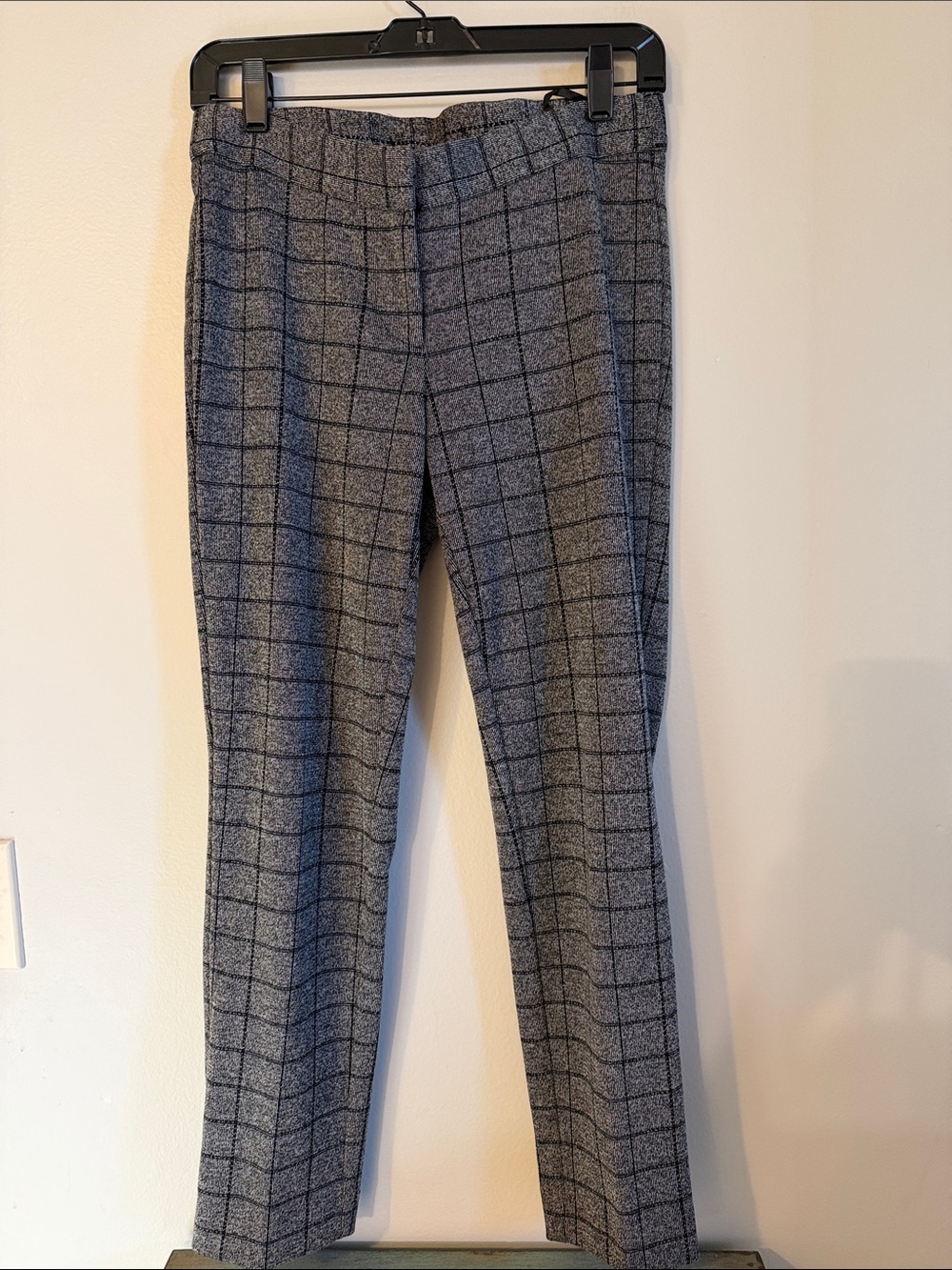 Amanda & Chelsea Gray Plaid Straight-Leg Pants